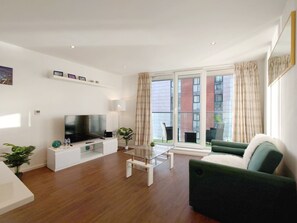Living area - Standard Two-Bedroom Apartment in London Excel (Greater London)