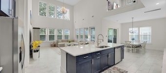Salt Air | 6BR • Game Rm • Beach •  5 King Beds