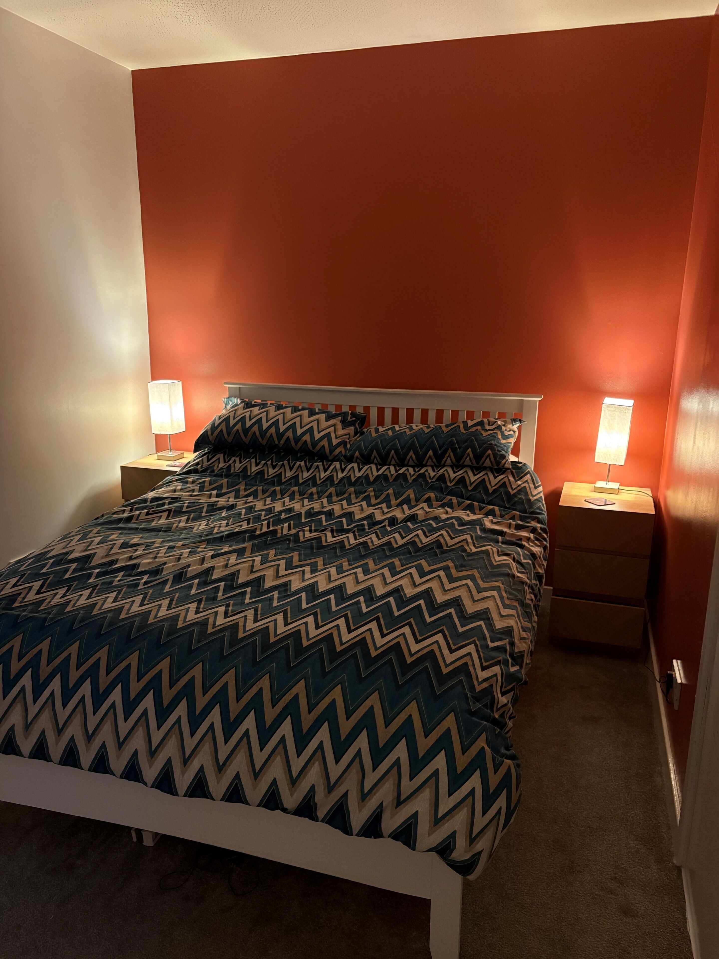 1 chambre, fer et planche à repasser, Wi-Fi, draps fournis
