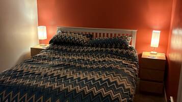 1 chambre, fer et planche Ă repasser, Wi-Fi, draps fournis