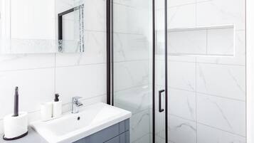 Hus, 3 soverom, ikke-røyk | Bad