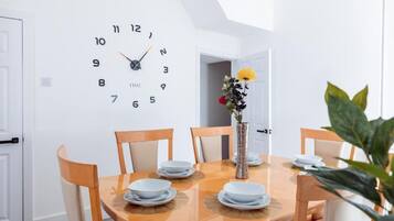 Hus, 3 soverom, ikke-røyk | Spiseområde