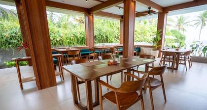 Nyuh Lengkong Beachfront Villa