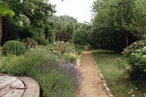 Property grounds - Schloss Schmarsow (Kruckow)