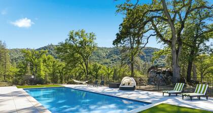 New! YMR w/pool/spa/game room/EV/volleyball!