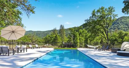 New! YMR w/pool/spa/game room/EV/volleyball!