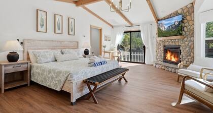 New! YMR w/pool/spa/game room/EV/volleyball!