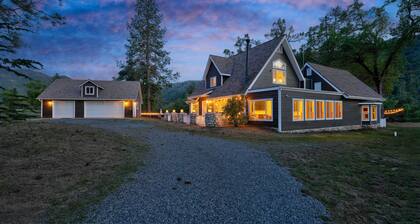 New! YMR w/pool/spa/game room/EV/volleyball!