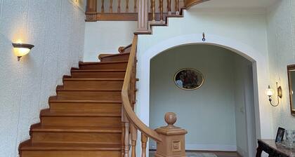 Luxury Home for Rent. Welcoming 4-bedroom home with AC in charming Ulcinj.