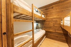 2 bedrooms, travel cot, WiFi, bed sheets - Sommet - Cozy | 5 guests | Central | Mont-Blanc View (Chamonix-Mont-Blanc)
