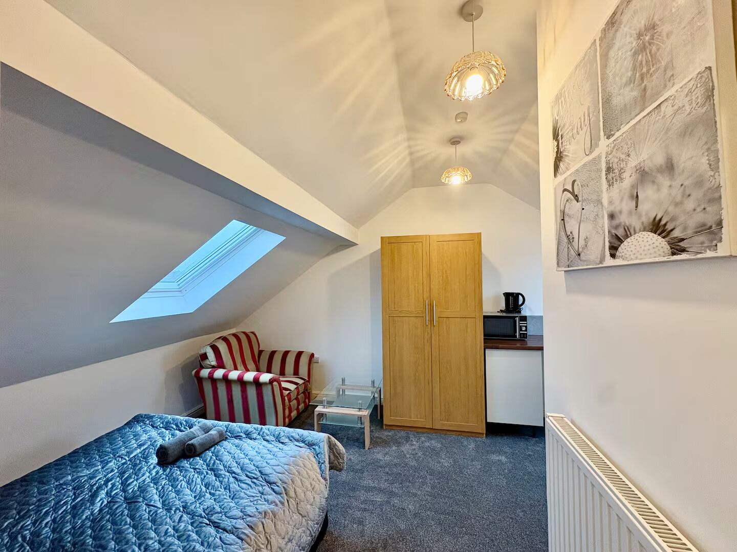 Habitación Deluxe doble, baño privado | Escritorio y wifi gratis