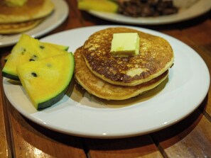 Double Room, 1 Queen Bed, Patio | Breakfast meal | Free daily cooked-to-order breakfast
