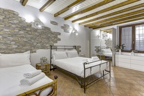 1 bedroom, iron/ironing board, free WiFi, bed sheets - Argegno Vintage by Wonderful Italy (Argegno)