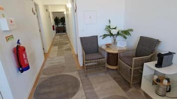 Habitación doble, vistas al jardín | Interior