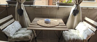 Apartment 'Playa Valencia' with Terrace, Wi-Fi and Air Conditioning