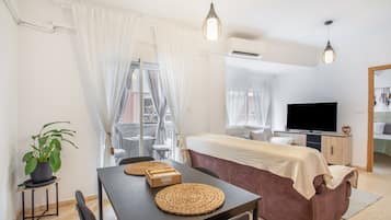 2 dormitorios, tabla de planchar con plancha, wifi y ropa de cama