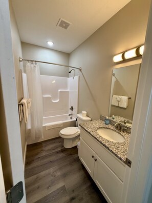 Hair dryer, towels - Walk-In Branson Condo | Near Silver Dollar City | Arcade | Pool | Views (V3004-3) (Branson)