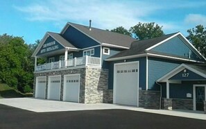 Exterior - Elevate Wellness Loft, a new Luxury Spa Retreat. Relax, Recharge & Rejuvenate (West Branch)