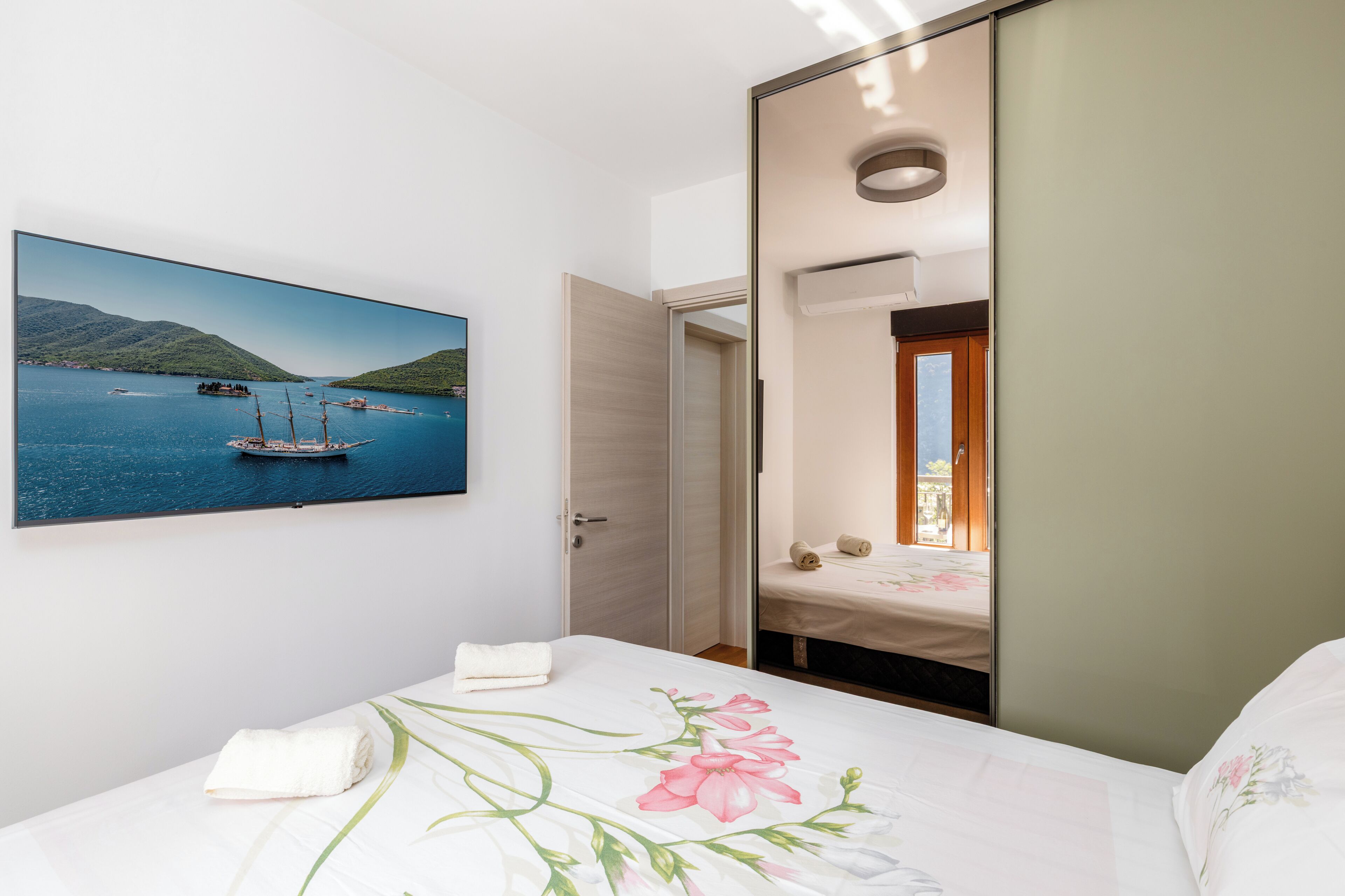 1 chambre, fer et planche à repasser, accès Internet, draps fournis