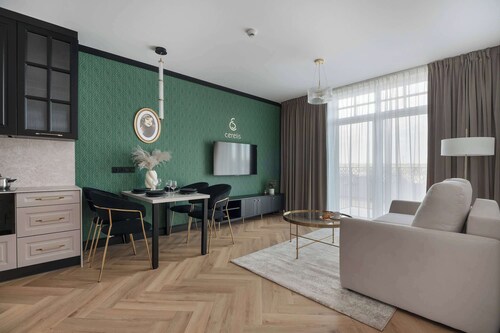 Elegant Apartment with a Balcony | AC | Salt Graduation Towers