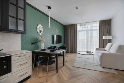 Elegant Apartment with Balcony | Air Conditioning | Close to the Spa.