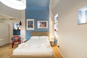 Iron/ironing board - Superstay - Ticinese 50, Navigli & Duomo (Milan)