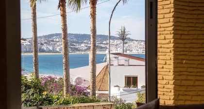 Spacious 6-bedroom villa in gorgeous Tangier with pool