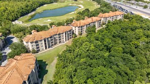 Exterior - 2BR condo with lanai & shared pool, hot tub, gym (Davenport)