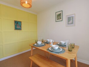 Dining - Mona View (Pen-y-sarn)