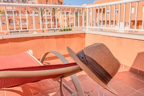 Property grounds - Sunny apartment with pool in Mojácar Playa (Mojácar)