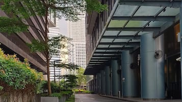 Deluxe Apartment, Balcony, City View | Property grounds