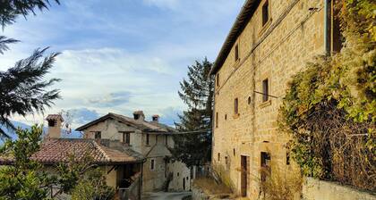Large 3 bedroom country house near Ascoli Piceno in the heart of Le Marche.