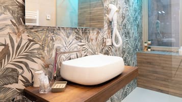 Room, Sea View (Sagittarius) | Bathroom | Shower, hair dryer, bidet, towels