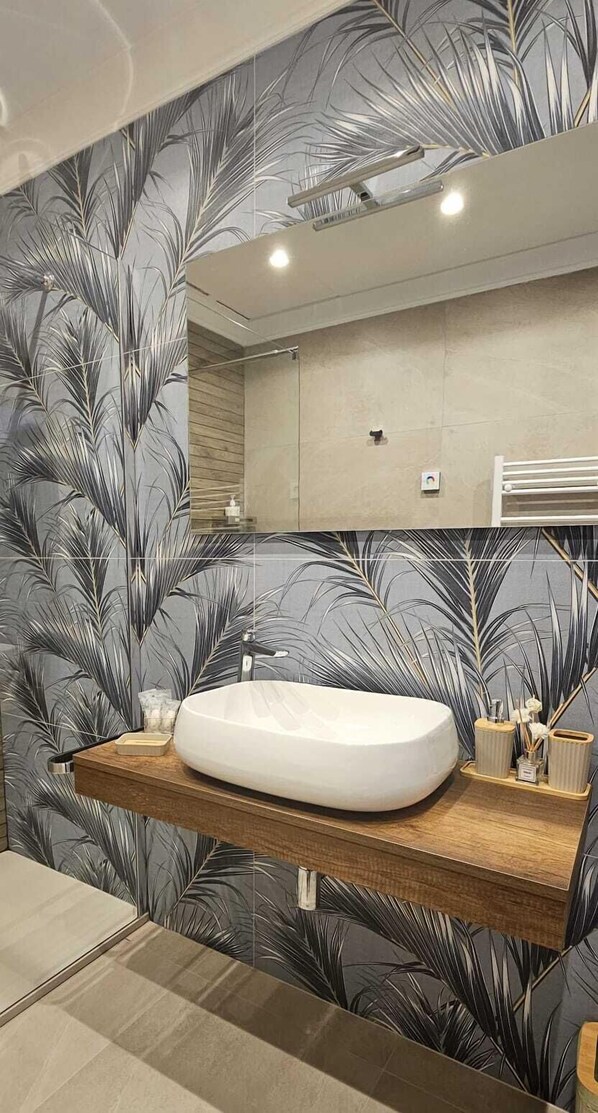 Room, Sea View | Bathroom