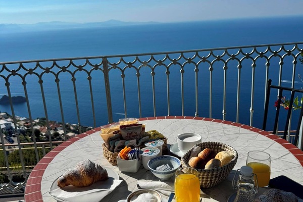 Triple Room, Sea View (Leo) | Breakfast meal | Free daily cooked-to-order breakfast