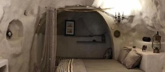 Unique Troglodyte Escape