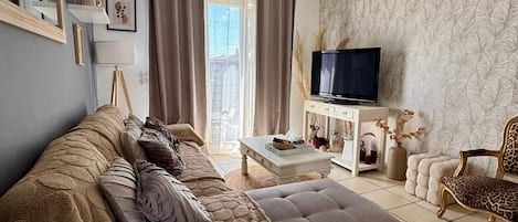 TV