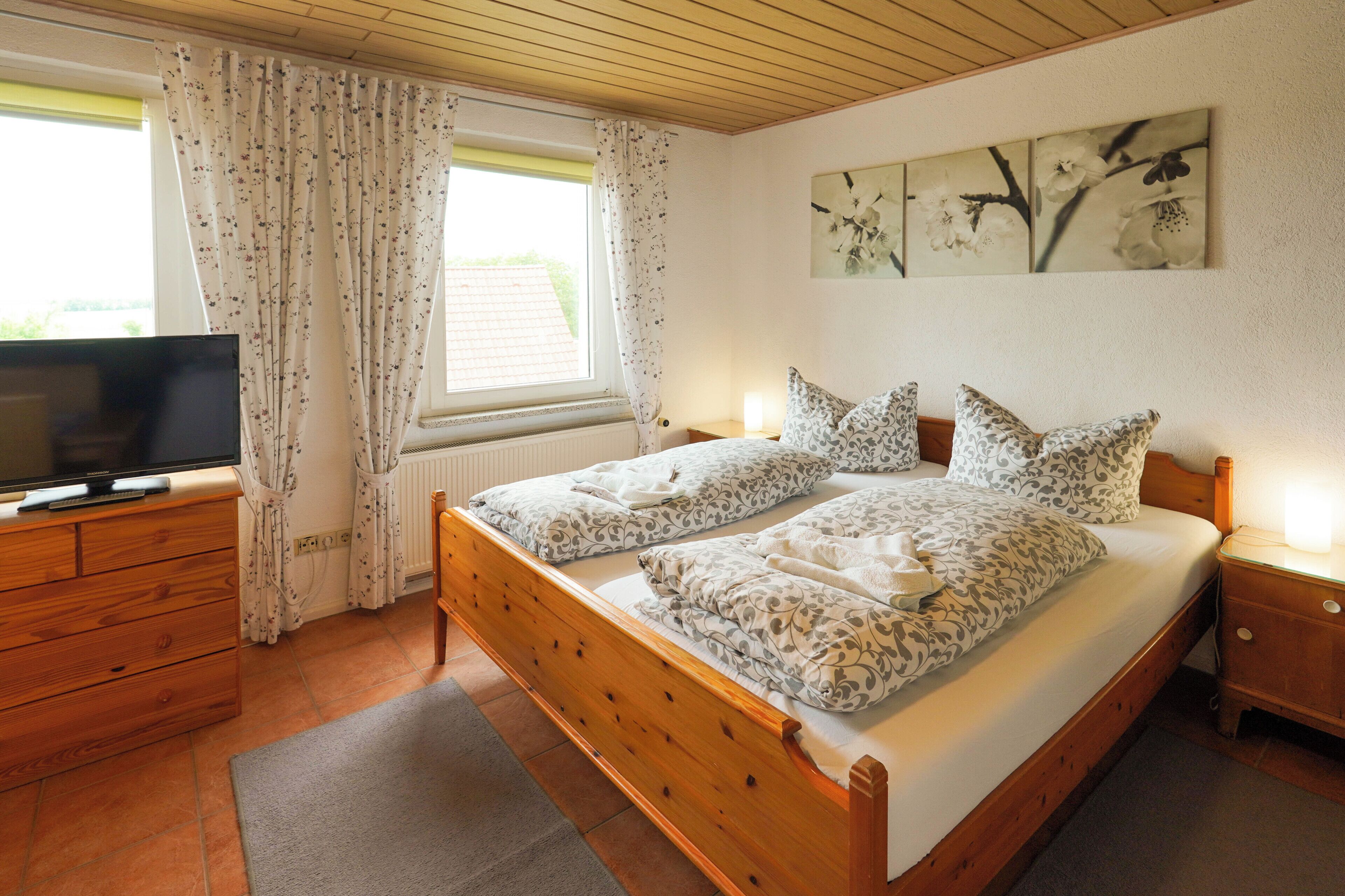 1 bedroom, WiFi (free), bed sheets
