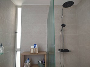 Bathroom - Comfortable T2, AC, parking - 4 guests (Le Lavandou)
