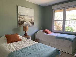 3 bedrooms, free WiFi - Villa with pool, pets allowed - 6 guests (Moliets-et-Maa)