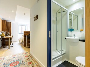 Studio, Non Smoking | Bathroom - Student Only Central Studios (Reading)