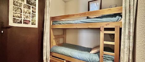 1 bedroom