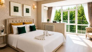 Panoramic Studio, Park View | Laptop workspace, blackout curtains, iron/ironing board, free WiFi