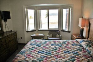 2 bedrooms, WiFi, bed sheets - 2-bedroom apartment in fabulous Island Park with AC and fitness room (Island Park)