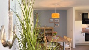 Dining - House by the pond apartment 17 (Ostseebad Boltenhagen)