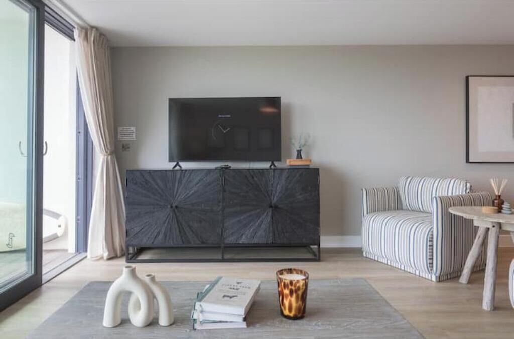 Sea View Stylish Apt With Sauna, Steps To Beach - Stratton