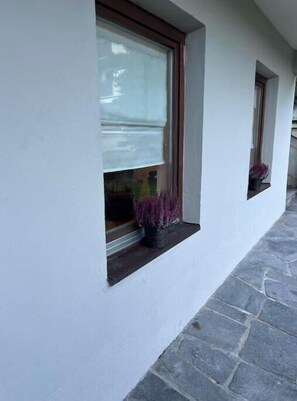 Exterior detail - Quiet 2-room apartment with garden in Innsbruck-Hötting - nature & city combined (Innsbruck)
