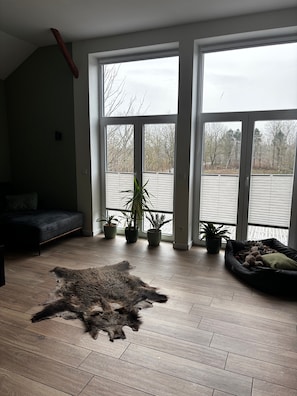 Interior - Apartment "Hof Wuushöh" with Shared Garden, Balcony, and Wi-Fi (Stolk)