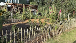 Property grounds - Apartment "Hof Wuushöh" with Shared Garden, Balcony and Wi-Fi (Stolk)