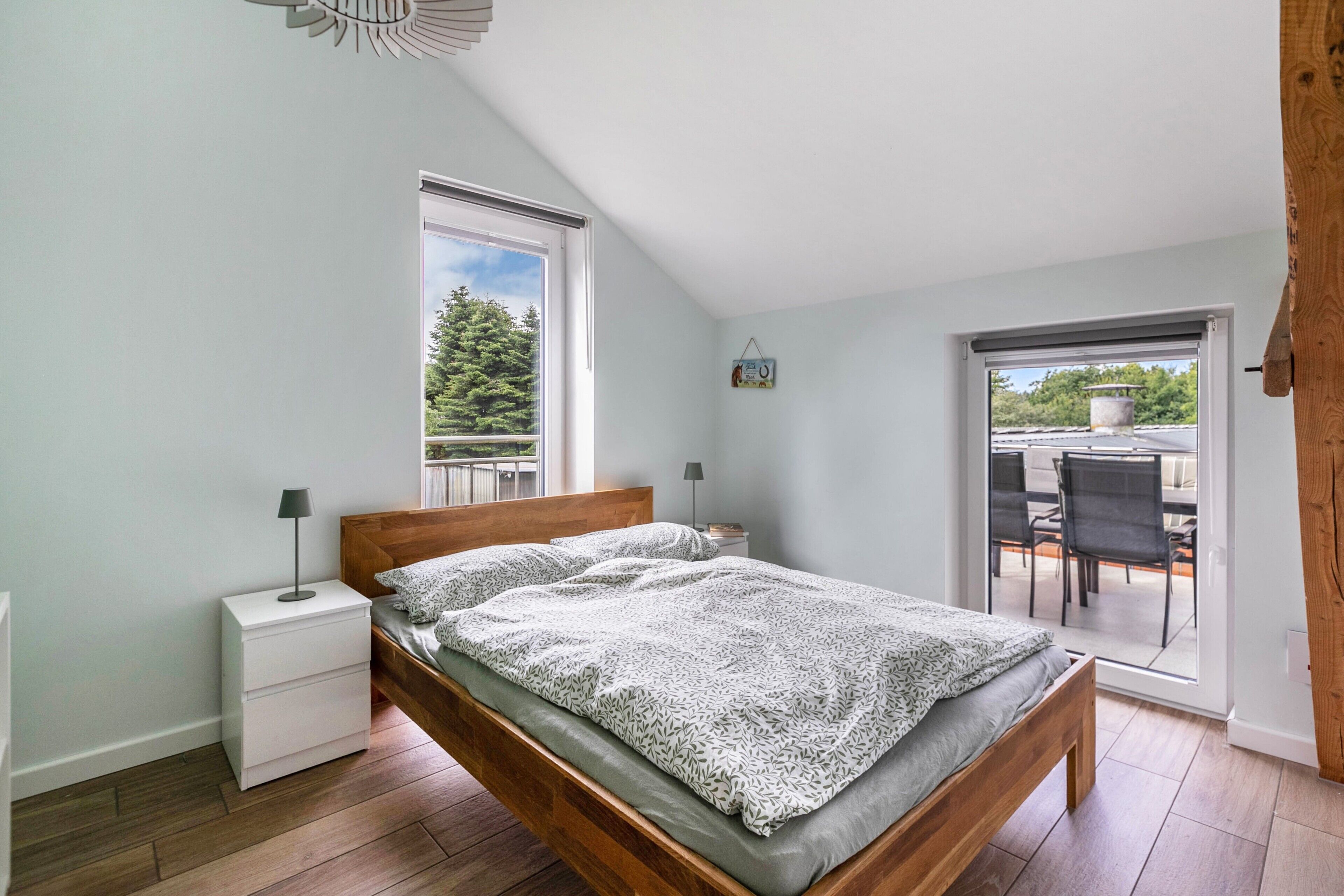 3 quartos, ferros/tábuas de passar roupa, Wi-Fi, roupa de cama